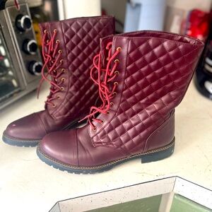 Quilted combat boots